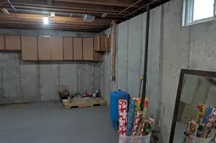 521 12th St, Erie, IL 61250 - Photo 10