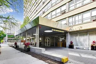 2930 N Sheridan Rd, Chicago, IL 60657 - Photo 2