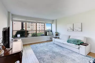 2930 N Sheridan Road #702, Chicago, IL 60657 - Photo 6