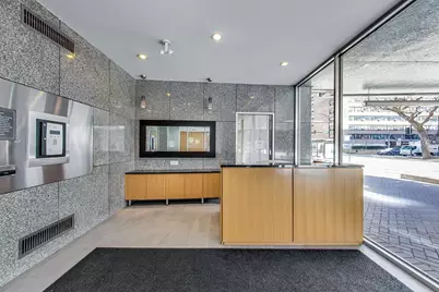 2930 N Sheridan Road #702, Chicago, IL 60657 - Photo 4
