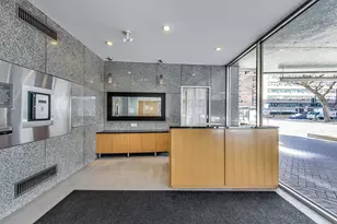 2930 N Sheridan Rd, Chicago, IL 60657 - Photo 4