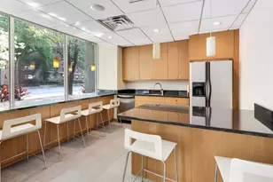 2930 N Sheridan Rd, Chicago, IL 60657 - Photo 16