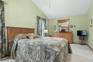 1011 Woodbridge Dr, Cary, IL 60013 - Photo 18