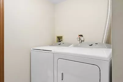 1011 Woodbridge Drive, Cary, IL 60013 - Photo 12