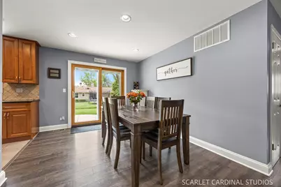 291 Clearmont Drive, Elk Grove Village, IL 60007 - Photo 4