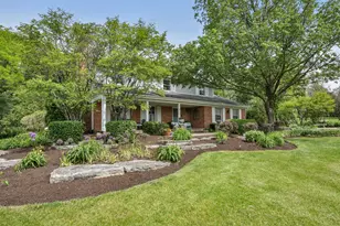 1550 Banbury Rd, Inverness, IL 60067 - Photo 1
