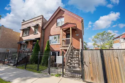 820 N Monticello Avenue, Chicago, IL 60651 - Photo 2