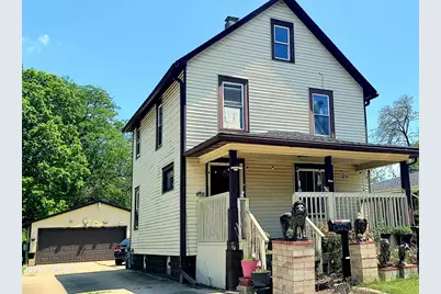 223 N Sumner Avenue, Aurora, IL 60505 - Photo 2
