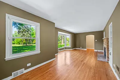 325 Lambert Road, Glen Ellyn, IL 60137 - Photo 10