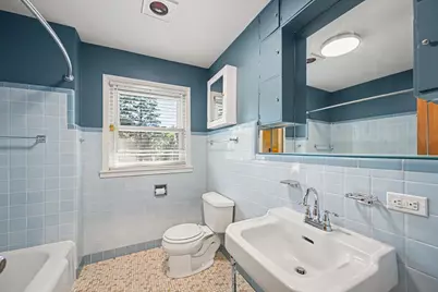 325 Lambert Road, Glen Ellyn, IL 60137 - Photo 20