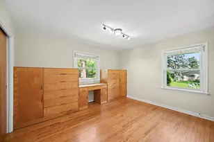 325 Lambert Rd, Glen Ellyn, IL 60137 - Photo 18