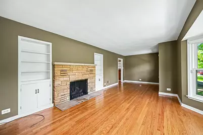 325 Lambert Road, Glen Ellyn, IL 60137 - Photo 12