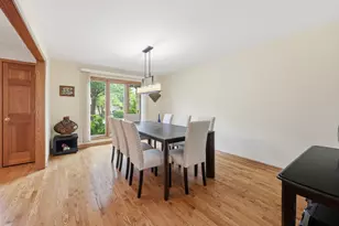 406 Woodview Dr, Prospect Heights, IL 60070 - Photo 6
