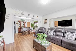 3739 Clinton Ave, Berwyn, IL 60402 - Photo 4