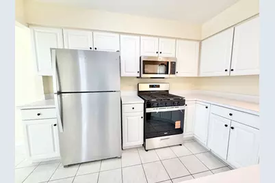 1329 Newport Street, Mundelein, IL 60060 - Photo 8