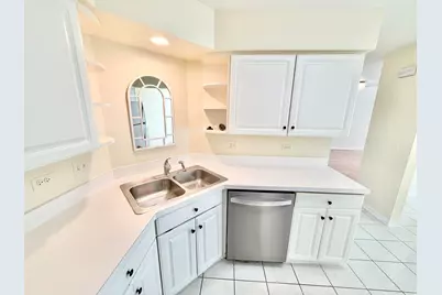 1329 Newport Street, Mundelein, IL 60060 - Photo 6