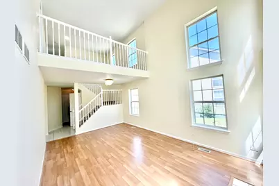 1329 Newport Street, Mundelein, IL 60060 - Photo 4