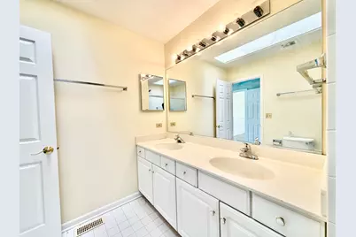 1329 Newport Street, Mundelein, IL 60060 - Photo 14