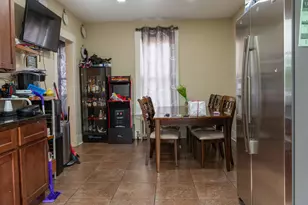 265 Slade Ave, Elgin, IL 60120 - Photo 10