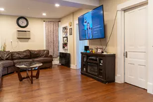 265 Slade Ave, Elgin, IL 60120 - Photo 8