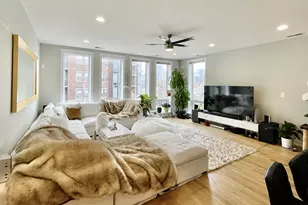 1008 N Larrabee St, Chicago, IL 60610 - Photo 2