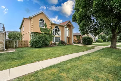 7305 W Foster Avenue, Harwood Heights, IL 60706 - Photo 2