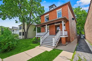 319 Chicago Ave, Oak Park, IL 60302 - Photo 1