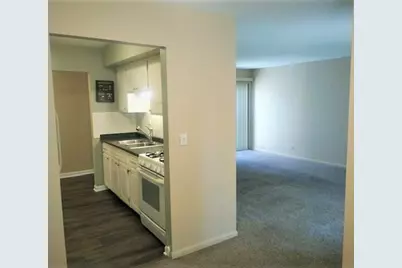 2275 Country Club Drive #11, Woodridge, IL 60517 - Photo 8
