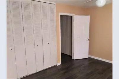 2275 Country Club Drive #11, Woodridge, IL 60517 - Photo 4