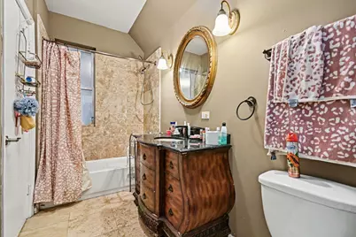 850 N Keystone Avenue, Chicago, IL 60651 - Photo 12