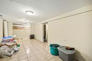 850 N Keystone Ave, Chicago, IL 60651 - Photo 22