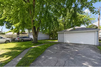 1607 Glenwood Avenue, Joliet, IL 60435 - Photo 4