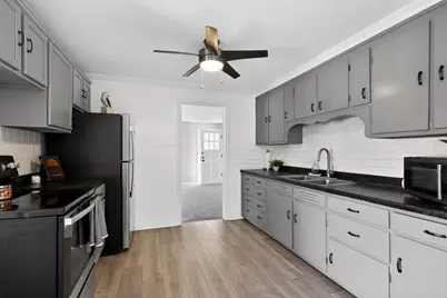 1607 Glenwood Avenue, Joliet, IL 60435 - Photo 10