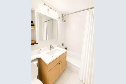 655 W Irving Park Road #3201, Chicago, IL 60613 - Photo 12