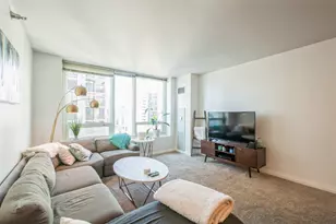 33 W Ontario St, Chicago, IL 60654 - Photo 10