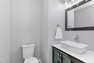1 Marie Ct, South Elgin, IL 60177 - Photo 6