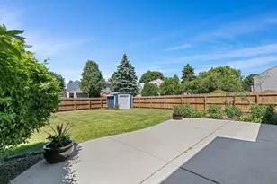 1 Marie Ct, South Elgin, IL 60177 - Photo 22