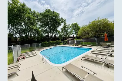 414 S Dee Road, Park Ridge, IL 60068 - Photo 2