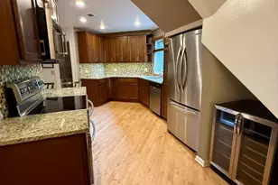 414 S Dee Rd, Park Ridge, IL 60068 - Photo 2