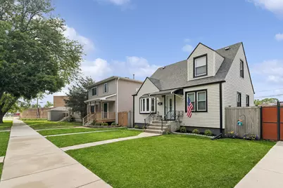 3933 W 85th Place, Chicago, IL 60652 - Photo 2