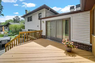 1105 N Hemlock Ln, Mount Prospect, IL 60056 - Photo 32