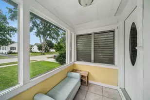 134 S Pick Ave, Elmhurst, IL 60126 - Photo 2
