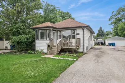 134 S Pick Avenue, Elmhurst, IL 60126 - Photo 1