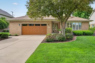 1229 Hanover St, Woodridge, IL 60517 - Photo 1