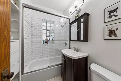 2434 N Albany Avenue, Chicago, IL 60647 - Photo 12