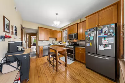 2434 N Albany Avenue, Chicago, IL 60647 - Photo 6