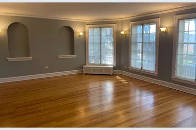 723 Dobson Street #1, Evanston, IL 60202 - Photo 2