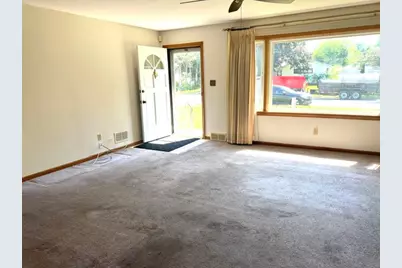 203 Oneill Street, Joliet, IL 60436 - Photo 4