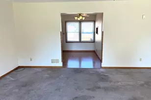 203 Oneill St, Joliet, IL 60436 - Photo 6