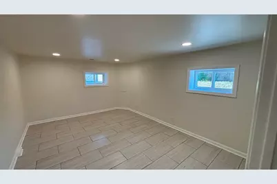 2750 S Sacramento Avenue, Chicago, IL 60623 - Photo 20